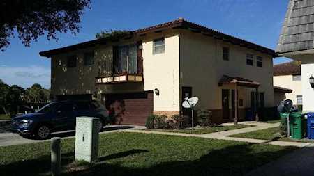 8877 NW 28th Dr #3 Coral Springs, FL 33065