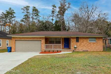2451 Blackshire Rd Jacksonville, FL 32218