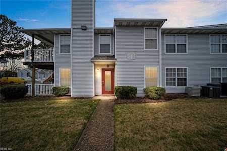 401 Resort Ct Virginia Beach, VA 23462