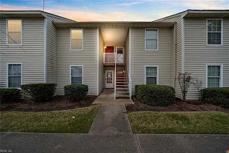 5610 Summit Arch #202 Virginia Beach, VA 23462