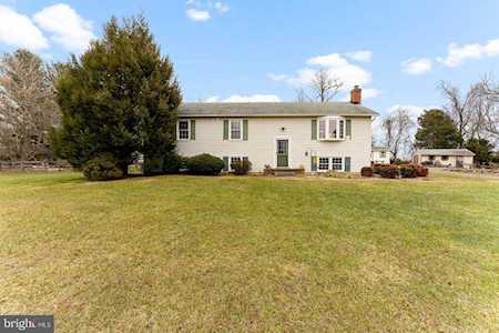 39398 Willowglen Ln Lovettsville, VA 20180