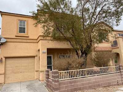 10524 Cold Mountain Ave Las Vegas, NV 89129