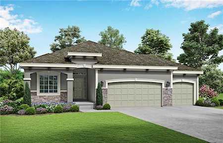 153 SE Riley St Blue Springs, MO 64064