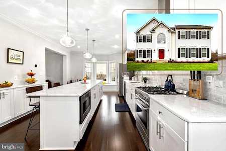 1316 Anglesey Dr Davidsonville, MD 21035