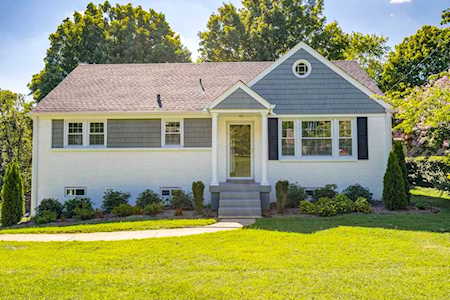 3301 Dumas Dr Nashville, TN 37211
