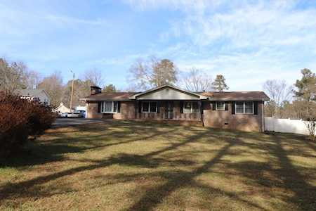 3594 Mckay Rd Powder Springs, GA 30127