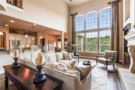 121 Burgess LN Austin, TX 78738