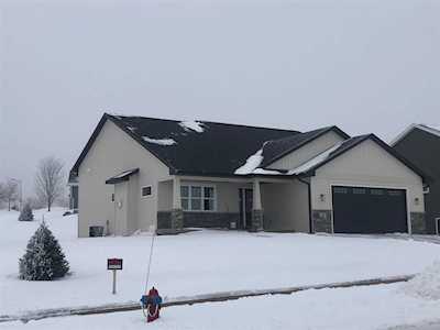 308 Lillehammer Ln Mount Horeb, WI 53572