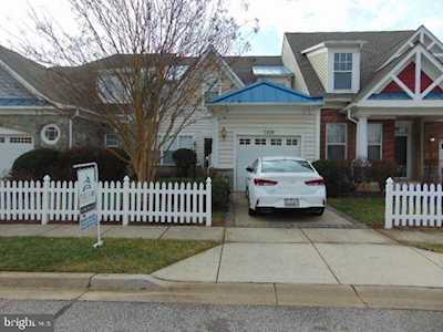 7205 Paperbark Terrace Laurel, MD 20707