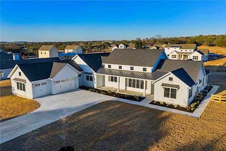 364 Victorian Gable DR Driftwood, TX 78619