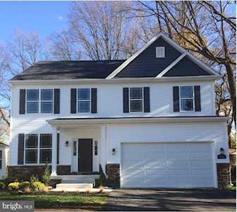 801 Crest Hill Dr Severn, MD 21144
