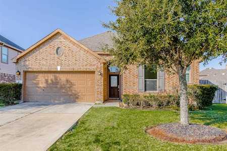 8127 Yarrow Dr Cypress, TX 77433