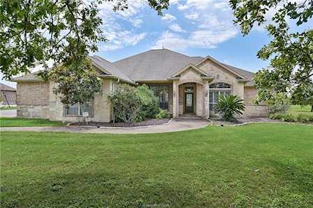 4044 Austins Estates Bryan, TX 77808