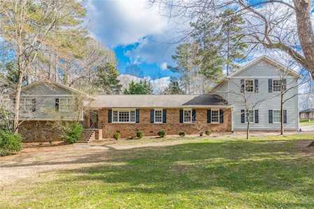 3301 Gulfstream Ln Marietta, GA 30062