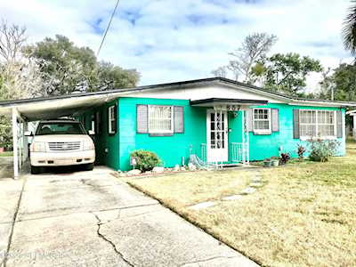 857 Bonita Rd Atlantic Beach, FL 32233