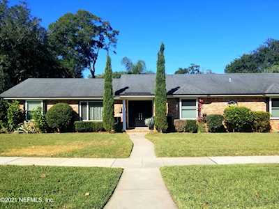 5407 Oak Bay Dr Jacksonville, FL 32277