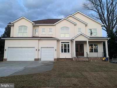 1103 Balls Hill Rd Mclean, VA 22101