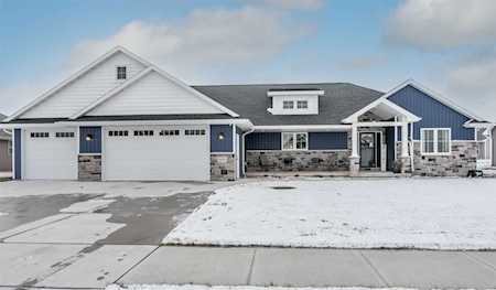 1019 Nutmeg Dr De Pere, WI 54115