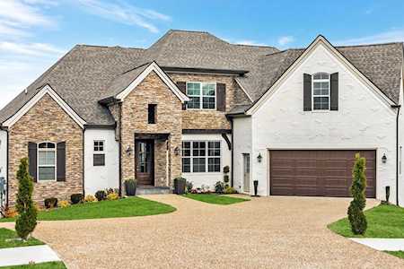 107 Venetian Way Hendersonville, TN 37075