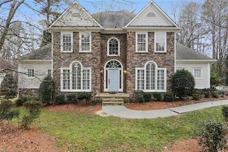 4668 Bishop Lake Rd Marietta, GA 30062