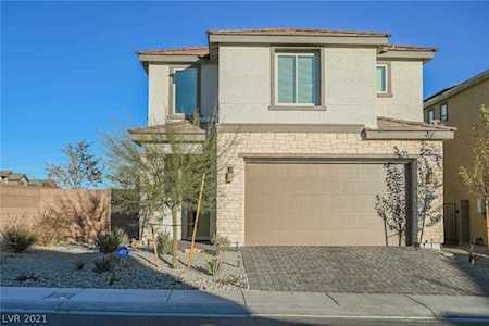 3240 Camellia Bank Ave Henderson, NV 89052