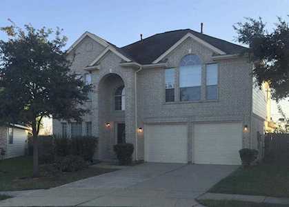 2002 Kashmere Spring Ln Fresno, TX 77545