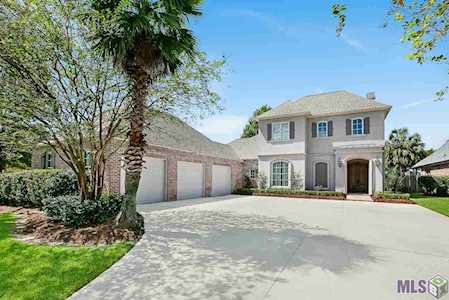 18603 Santa Maria Dr Baton Rouge, LA 70809