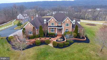 153 Argyll Glen Inwood, WV 25428