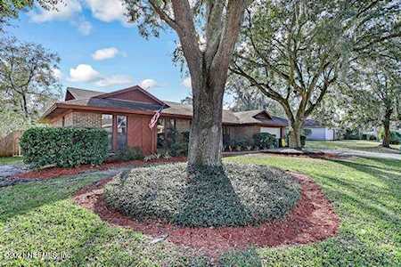 7044 Holiday Hill Ct Jacksonville, FL 32216