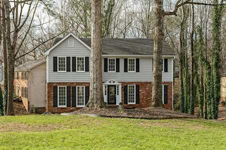 300 Spring Ridge Dr Roswell, GA 30076