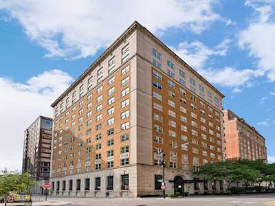 1300 N State Parkway #1202 Chicago, IL 60610