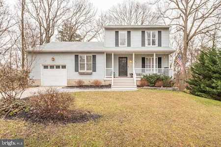 8397 Armstrong Dr Pasadena, MD 21122