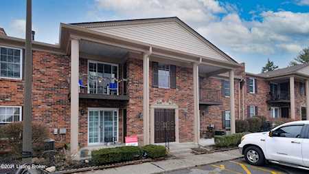 615 Logsdon Ct Louisville, KY 40243