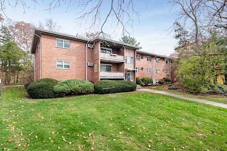 52 Jacqueline Rd #9 Waltham, MA 02452