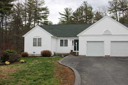 33 Robin Ln #33 Rockland, MA 02370