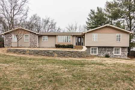 109 Trout Valley Dr Hendersonville, TN 37075