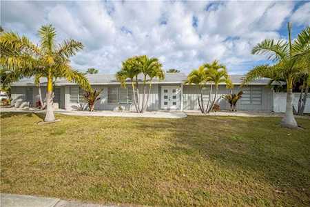500 Schooner Ln Longboat Key, FL 34228