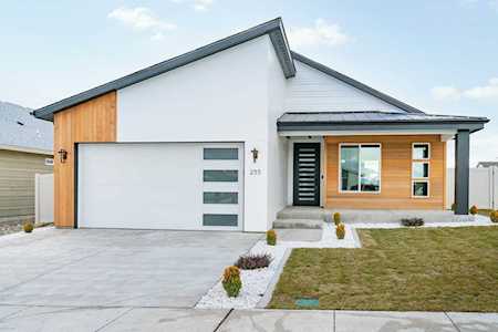 1226 S Greenacres Rd Greenacres, WA 99016