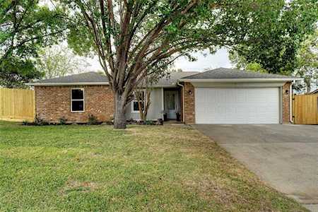 7065 Green Ridge Trail North Richland Hills, TX 76182