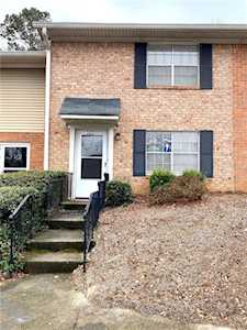 392 Northdale Ct Lawrenceville, GA 30046
