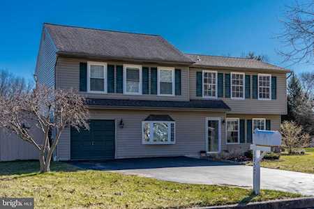 1957 Brook Ln Jamison, PA 18929