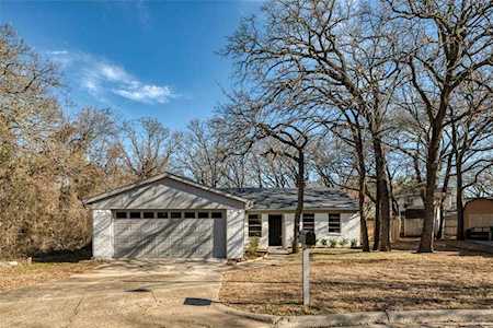 2340 Bluebird Court Grapevine, TX 76051