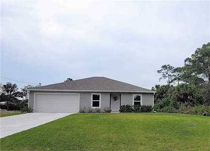 1827 Pierpoint St North Port, FL 34288