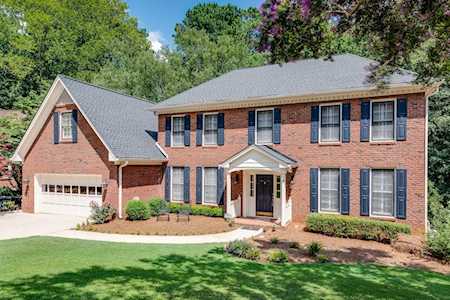 2592 Oak Crossing Dr Decatur, GA 30033
