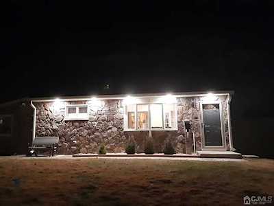 9 Elm Terrace Sayreville, NJ 08859