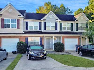 910 Parkway Rd Union City, GA 30291