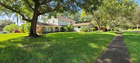 13311 Golf Crest CIRCLE Tampa, FL 33618