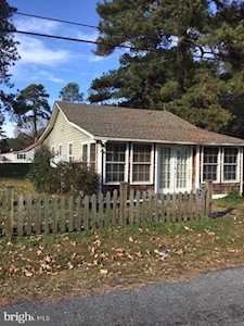 20279 Charles Hall Ct Coltons Point, MD 20626