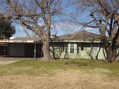612 Faun Drive Euless, TX 76040
