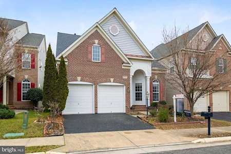 8312 Middle Ruddings Dr Lorton, VA 22079